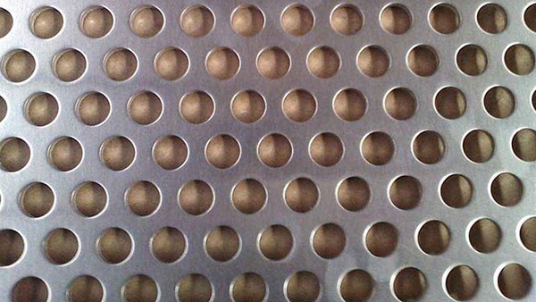 鋁闆(pǎn)沖孔網(wang)