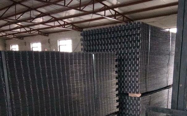 鍍鋅(xīn)絲網廠(chang)家直銷(xiāo)