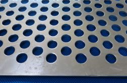 吸音(yīn)的沖孔網(wang)究竟有何(he)優勢