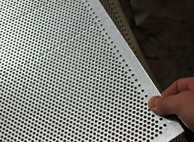 不鏽鋼(gāng)沖孔網的安裝(zhuāng)方式