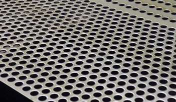 沖(chòng)孔網的度(du)如何保證(zhèng)