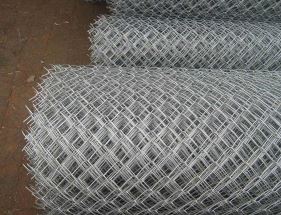 沖孔網(wǎng)防腐蝕的(de)重要作用(yòng)