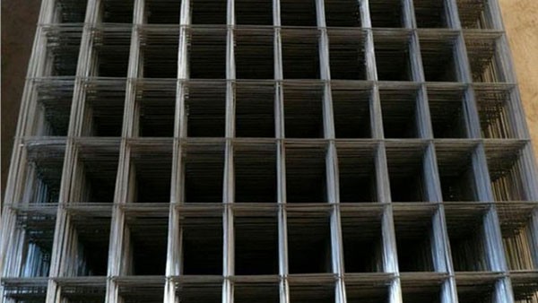 鍍(dù)鋅沖孔網(wang)