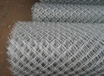 導緻沖孔(kǒng)網闆材打(da)卷變形的(de)原因有哪(nǎ)些