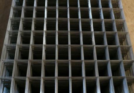 沖孔(kong)網有了鏽(xiù)斑怎樣清(qing)除掉呢