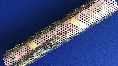 螺旋(xuan)沖孔焊管(guan)