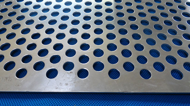不鏽(xiù)鋼沖孔(kong)網價格(gé)