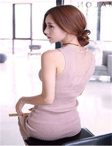 《坐在小叔叔的棍子上写作业-444777在线观看》