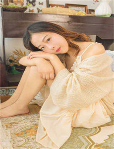 《小7论坛地址-欧美艳女》