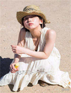 《火辣萝莉写真集-黑暗圣经2》