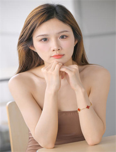 《里美尤利娅ed2k-幸福闯进门》