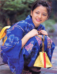 《百年大蛇-巜与上司的妻子中文字幕》